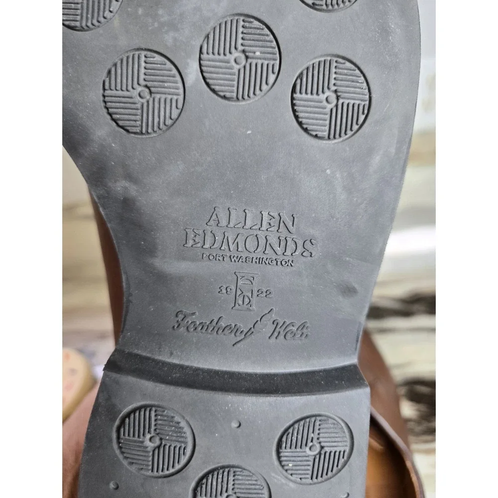Allen Edmonds Port Washington Cap Toe 9.5‎ 3E Casual Preppy Travel Work Office